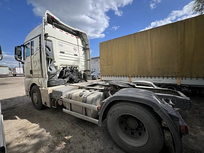 Тягач седельный Sitrak ZZ4186V391HE 000007540 - (АЛ)