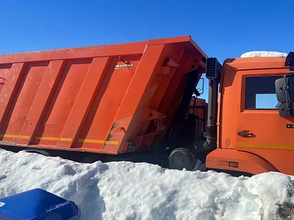 Самосвал КАМАЗ 6520-53 000008048 - (АЛ)