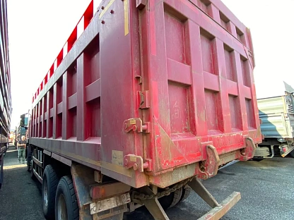 Самосвал HONGYAN CQ3406HV39 2207 - (АЛ)
