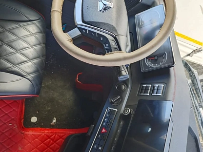 Тягач седельный Sitrak ZZ4186V391HE 000008312 - (АЛ)
