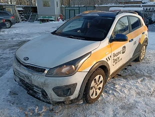 Легковой авто KIA Rio X-Line 6745 - (АЛ)