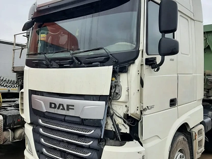 Тягач седельный DAF XF 530 FTT (Space Cab) 138 - (АЛ)