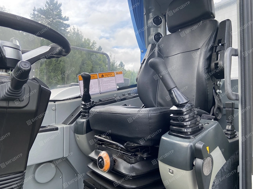 Колесный экскаватор SUPERCAT XR65W (JH5906505M01A7001 от 05.25)