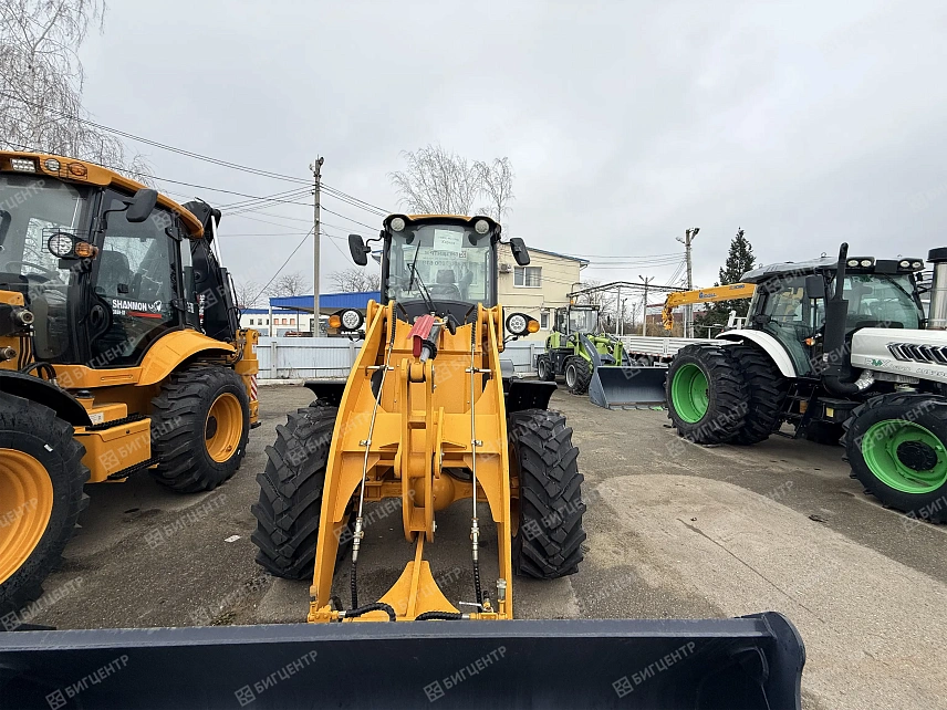 Фронтальный погрузчик RMX 972E (835CAJ12060 от 01.23)