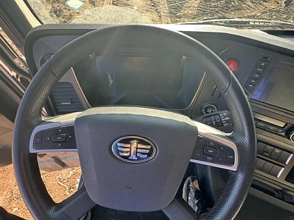 Тягач седельный FAW CA4180P77K25E5 000008035 - (АЛ)