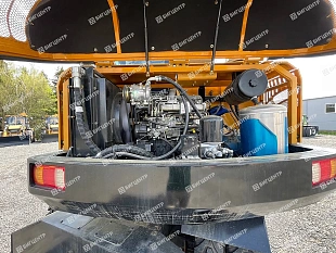 Колесный экскаватор RMX (RUNMAX) ER85W****1803