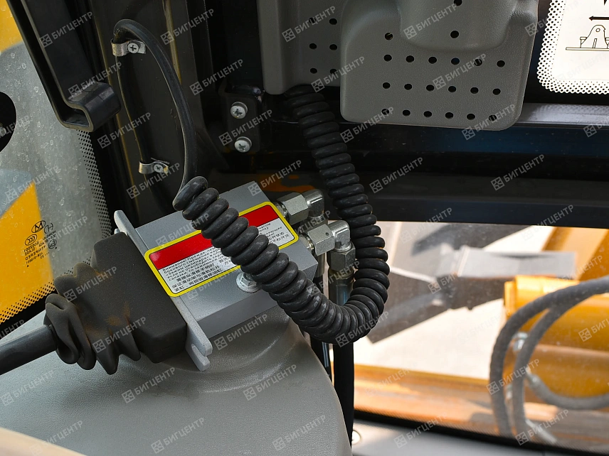 Экскаватор-погрузчик RMX (RUNMAX) SE460 (БЦ) (RMX20233931 от 10.23)