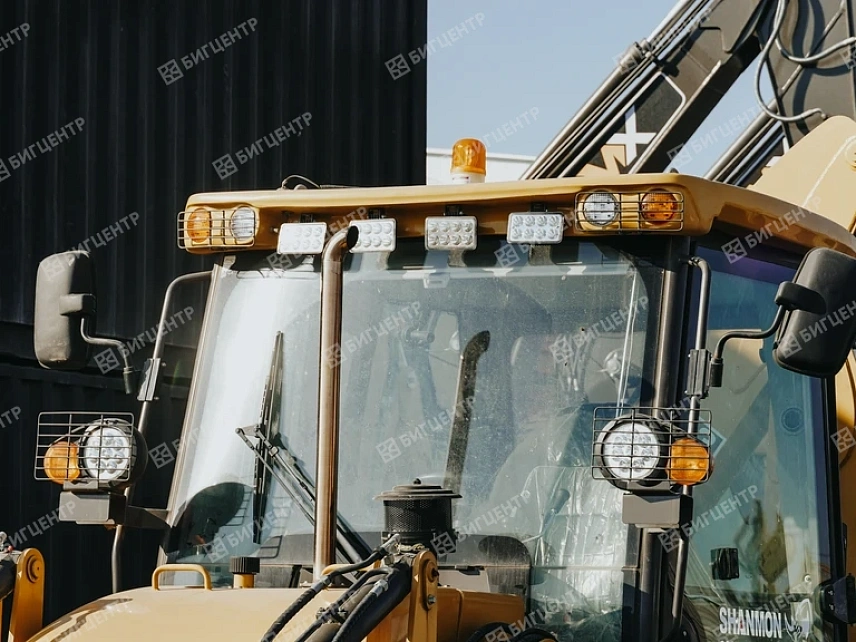 Экскаватор-погрузчик SHANMON 388H