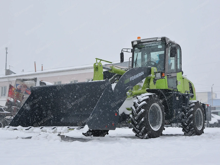 Фронтальный погрузчик FORMANN FX728