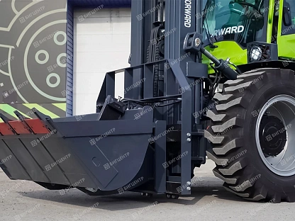Фронтальный погрузчик с вилами FORWARD TE650FR-III 