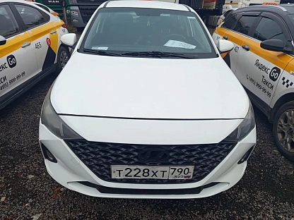 Легковой авто Hyundai Solaris 5814 - (АЛ)