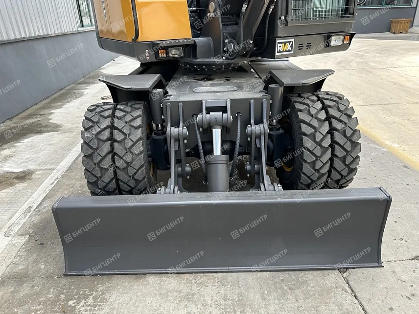Колесный экскаватор RMX ER85W