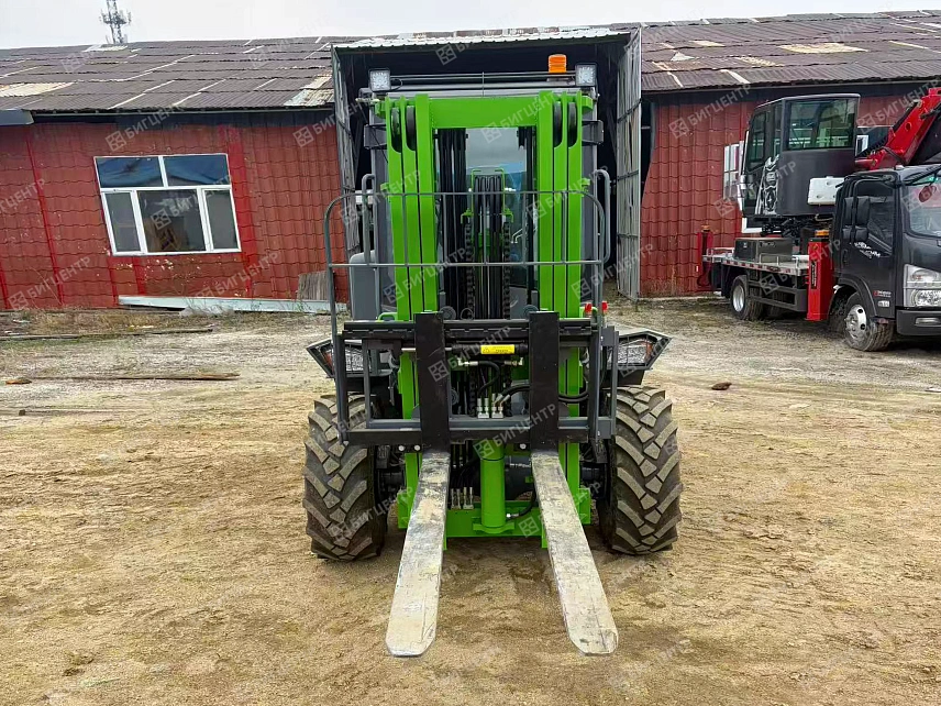 Вилочный погрузчик повышенной проходимости FORMANN TER635-III