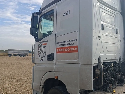 Тягач седельный КАМАЗ 54901-92 (M1945) 000007749 - (АЛ)