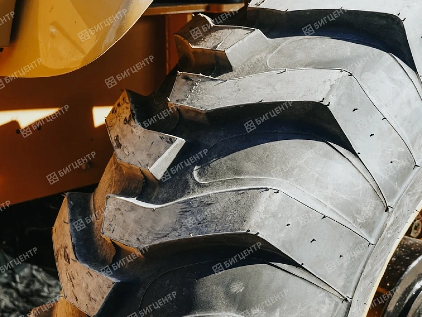 Экскаватор-погрузчик SHANMON 388H