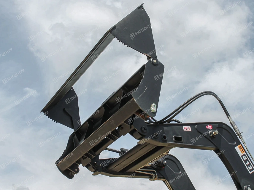 Колесный мини-погрузчик RMX ST412E