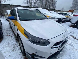 Легковой авто KIA Ceed SW 6941 - (АЛ)