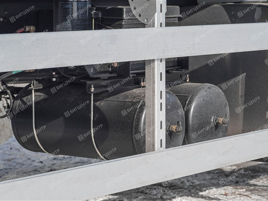 Кран-манипулятор ISUZU GIGA Q4 4x2 6.3т