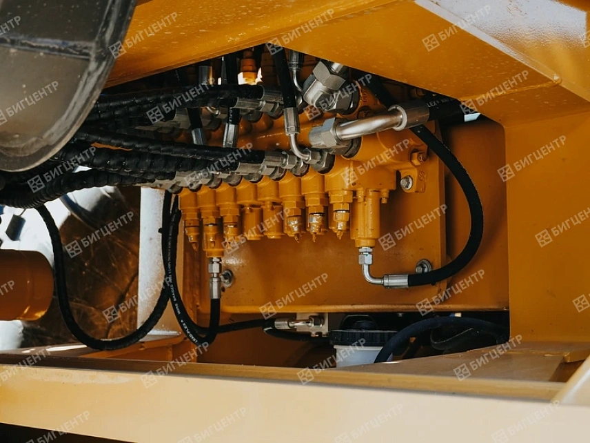 Экскаватор-погрузчик SHANMON 388H