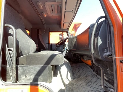 Самосвал КАМАЗ 6520-53 000008379 - (АЛ)