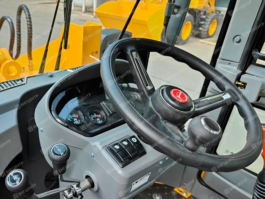 Фронтальный погрузчик RMX 760E