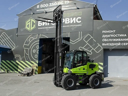 Фронтальный погрузчик с вилами FORMANN TER620-II 