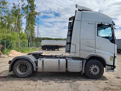 Тягач седельный Volvo FH 460 (FH Globetrotter XL) 4051 - (АЛ)
