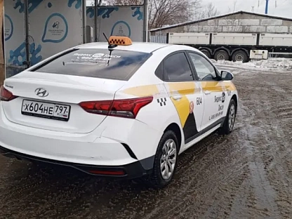 Легковой авто Hyundai Solaris 5591 - (АЛ)