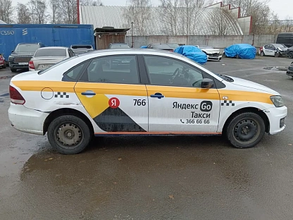 Легковой авто Volkswagen Polo 6776 - (АЛ)