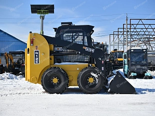 Колесный мини-погрузчик RMX (RUNMAX) ST412E 