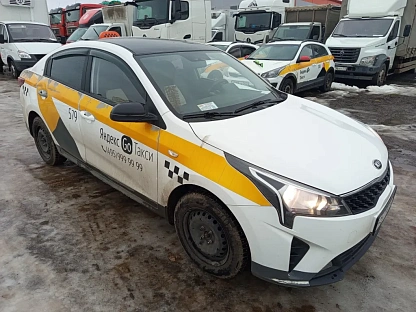 Легковой авто KIA Rio 5613 - (АЛ)