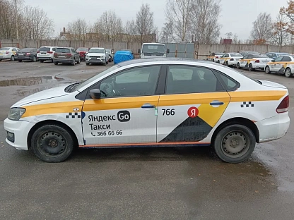 Легковой авто Volkswagen Polo 6776 - (АЛ)