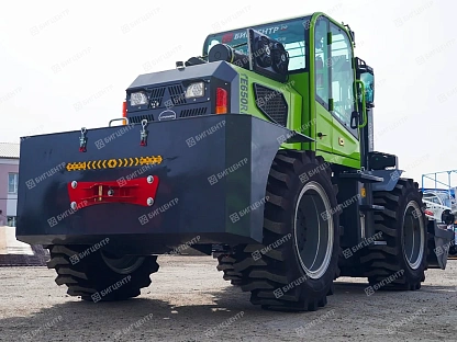 Фронтальный погрузчик с вилами FORWARD TE650FR-III 