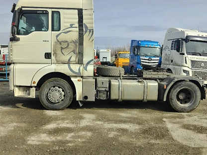 Тягач седельный Sitrak ZZ4186V391HE 000007491 - (АЛ)