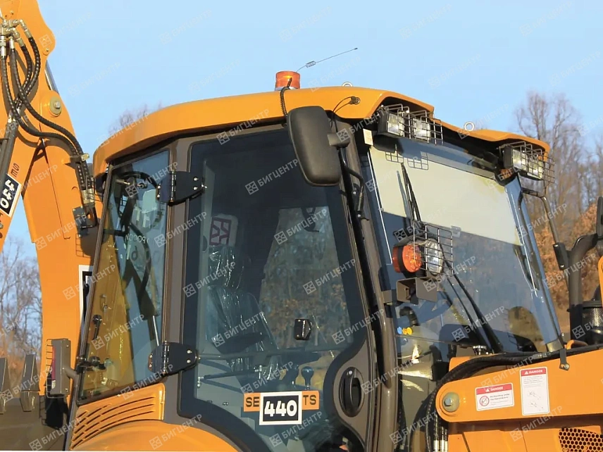 Экскаватор-погрузчик RMX SE440TS