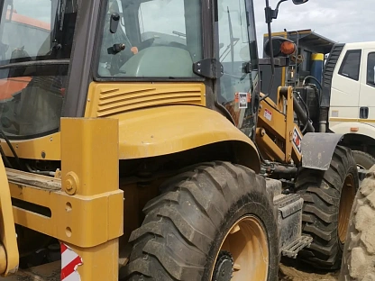 Экскаватор-погрузчик RUNMAX SE460TS 176 - (АЛ)