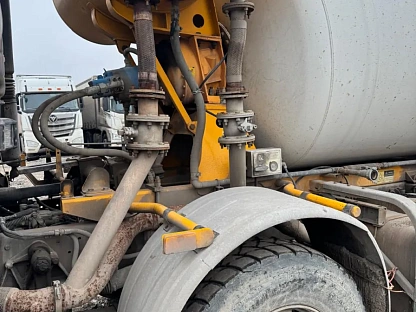 Автобетоносмеситель HOWO ZZ5407GJBS3267E 000008197 - (АЛ)