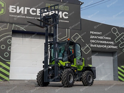 Фронтальный погрузчик с вилами FORWARD TE635FR-II 