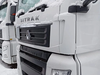 Тягач седельный Sitrak ZZ4186V391HE 5823 - (АЛ)