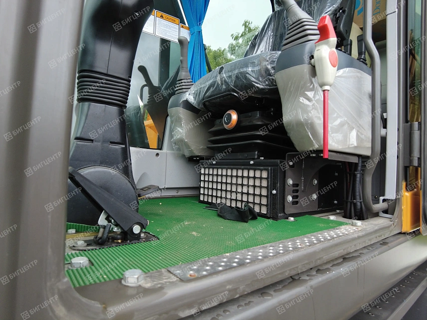 Колесный экскаватор RMX (RUNMAX) ER160W (БЦ) (JH5915005L01A7003 от 09.24)