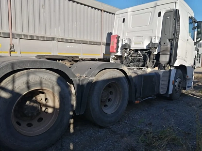 Тягач седельный Hyundai XCIENT QZ 000007564 - (АЛ)