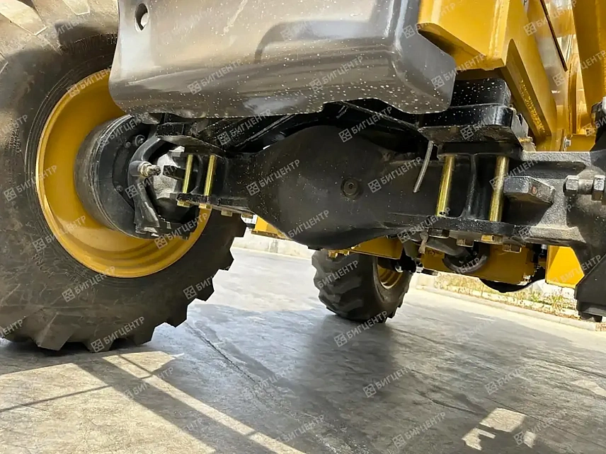 Экскаватор-погрузчик SHANMON 388H-III Carraro