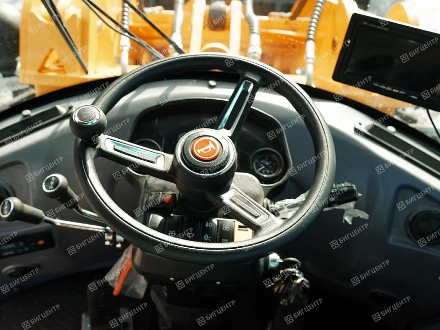 Фронтальный погрузчик RMX (RUNMAX) 950E