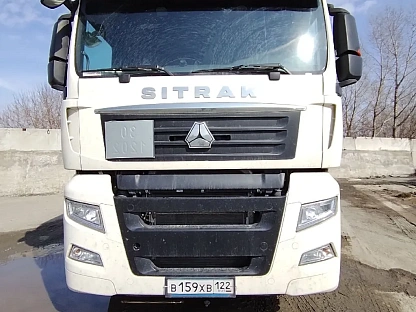 Тягач седельный Sitrak ZZ4256V363HE1B 000007772 - (АЛ)
