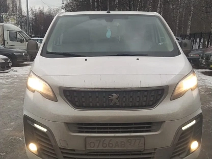 Легковой авто PEUGEOT Traveller 5584 - (АЛ)