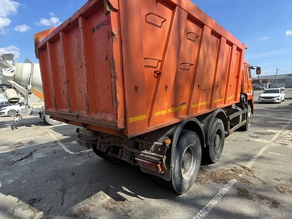 Самосвал КАМАЗ 6520-53 000008379 - (АЛ)