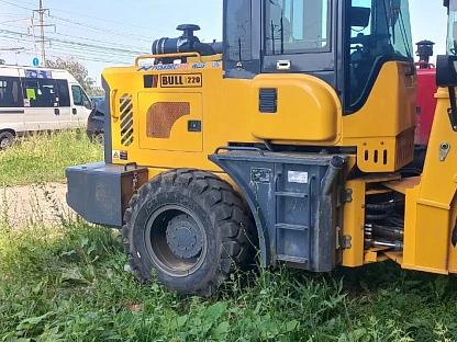 Погрузчик BULL SL220 4021 - (АЛ)