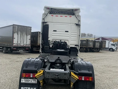 Тягач седельный Sitrak ZZ4186V391HE 000008064 - (АЛ)