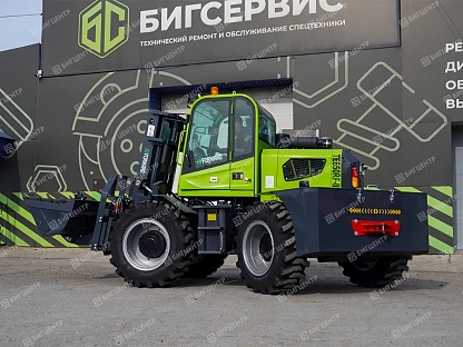 Фронтальный погрузчик с вилами FORWARD TE650FR-III 