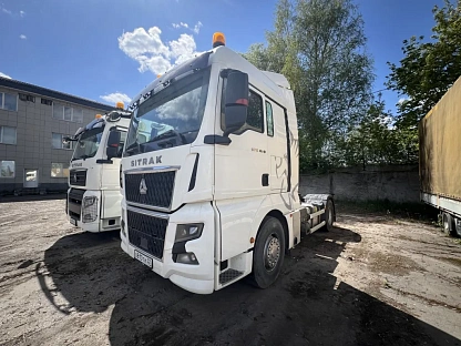 Тягач седельный Sitrak ZZ4186V391HE 000007420 - (АЛ)